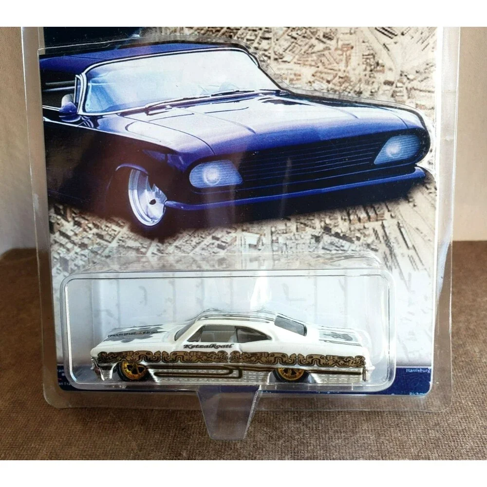 2002 Hot Wheels '65 CHEVY IMPALA White CRUSIN' AMERICA LOWRIDERS SERIES Gold 6SP